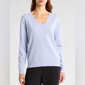 Vince Weekend V-Neck Cashmere Sweater Size XXS